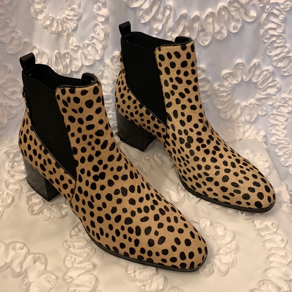 Anne Klein Cheetah Print Calf Hair Chelsea Ankle Bootie Size 8 NWOB